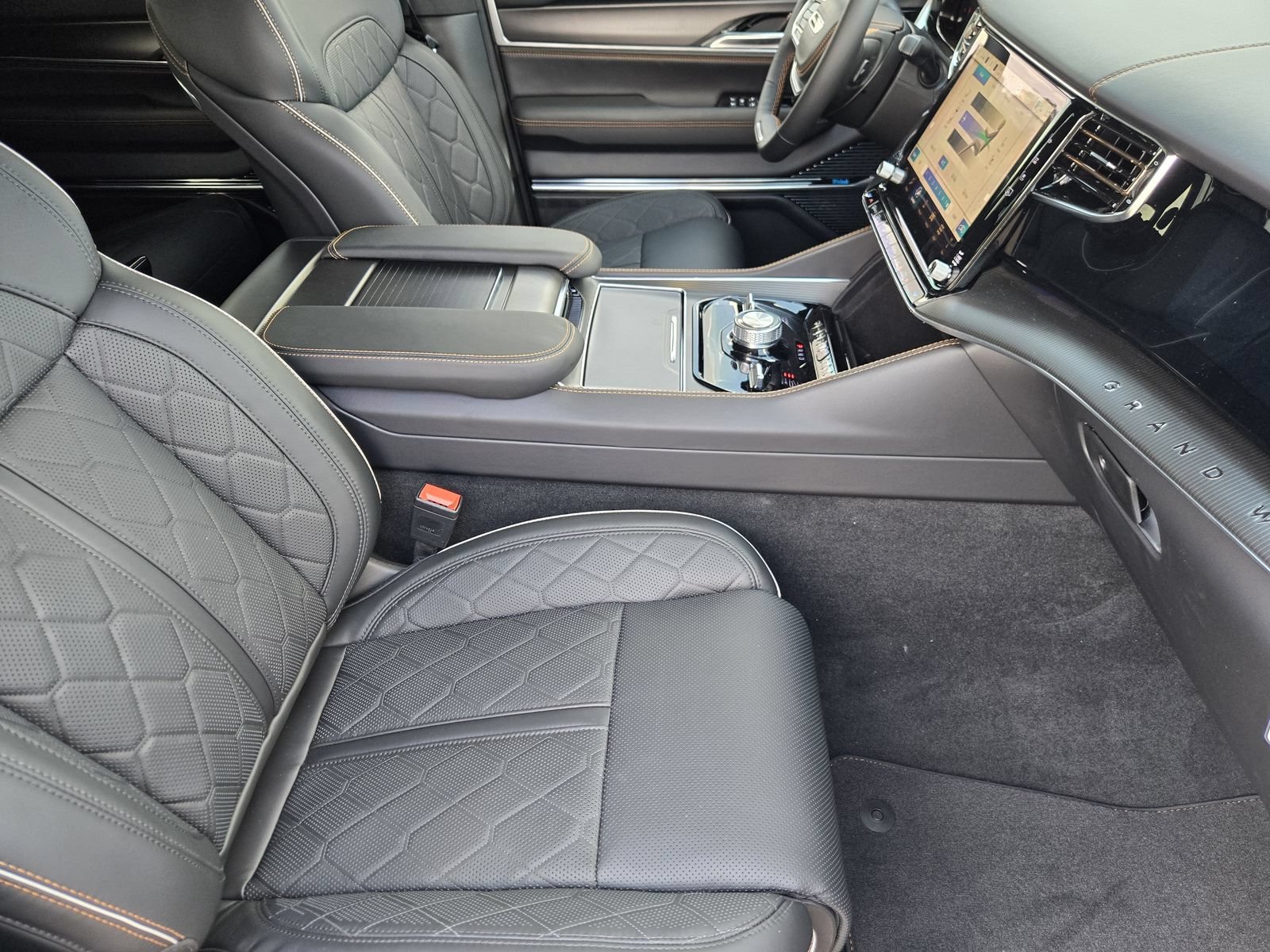 New 2026 Jeep Grand Wagoneer Summit AWD/4WD image 19