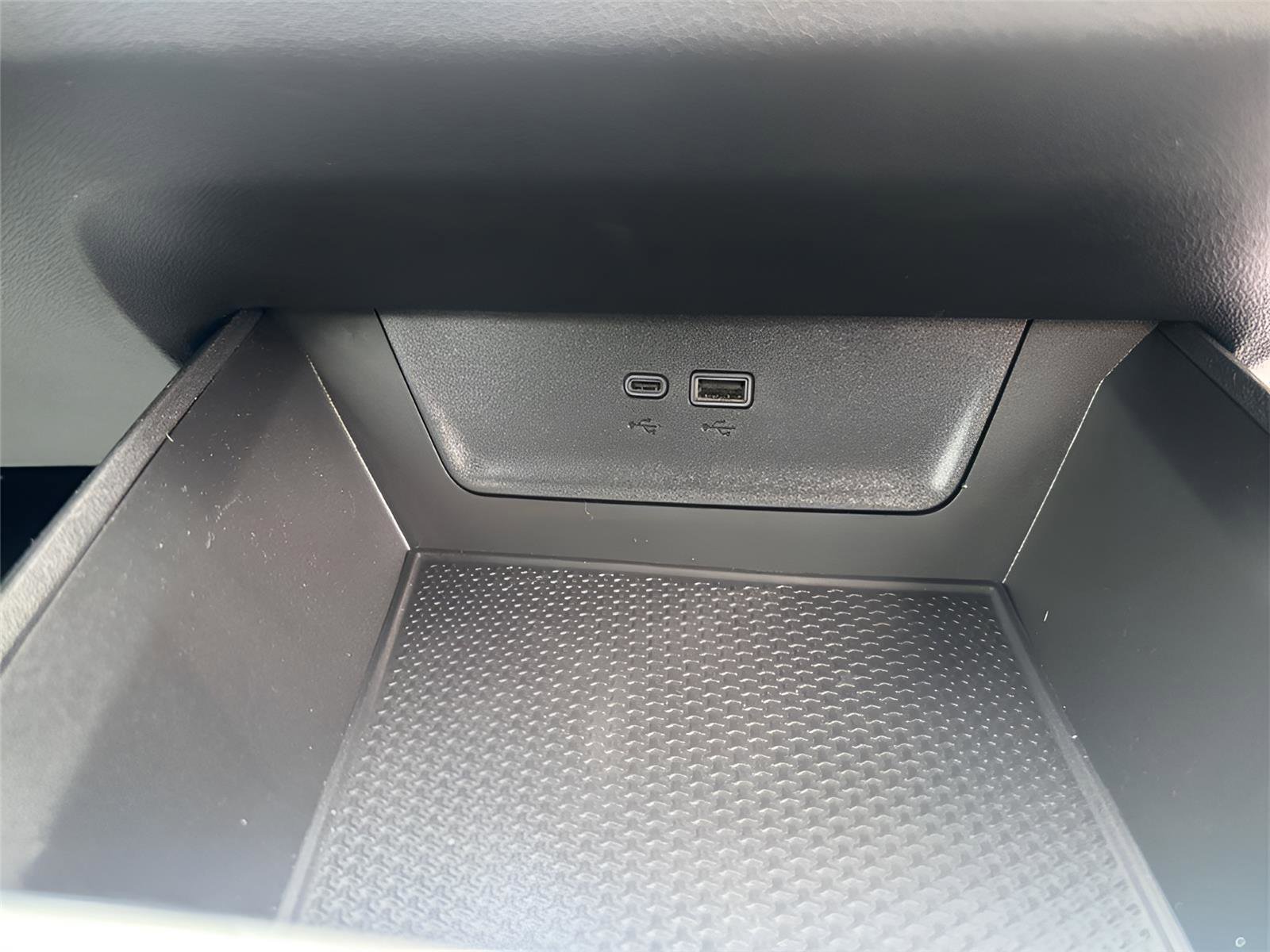 New 2026 Chevrolet Equinox LT w/ Safety and Technology Package image 18