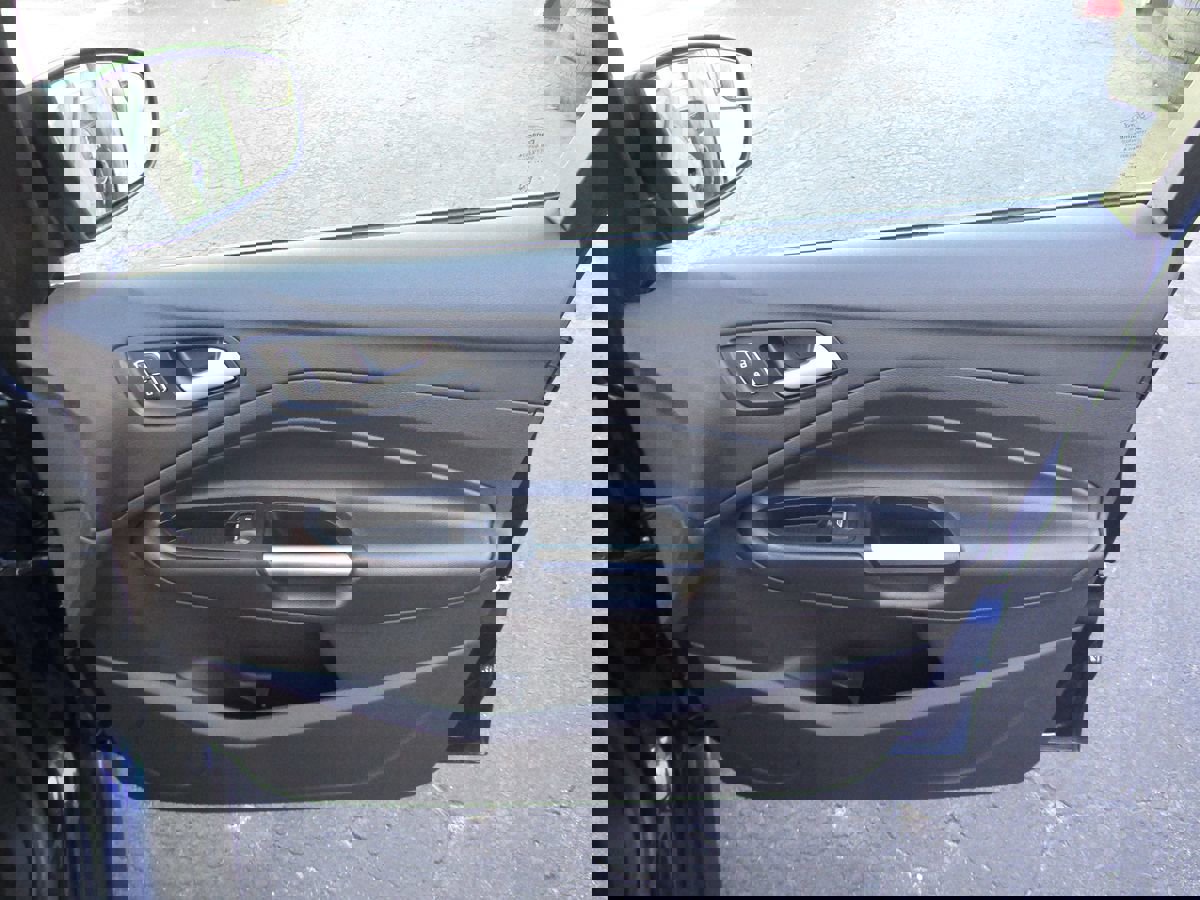 Used 2016 Ford C-MAX SE image 29