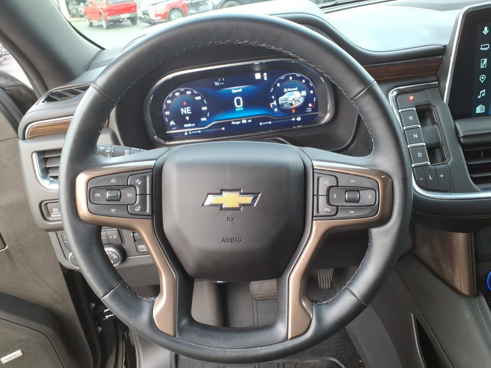 Used 2023 Chevrolet Suburban High Country AWD/4WD image 18