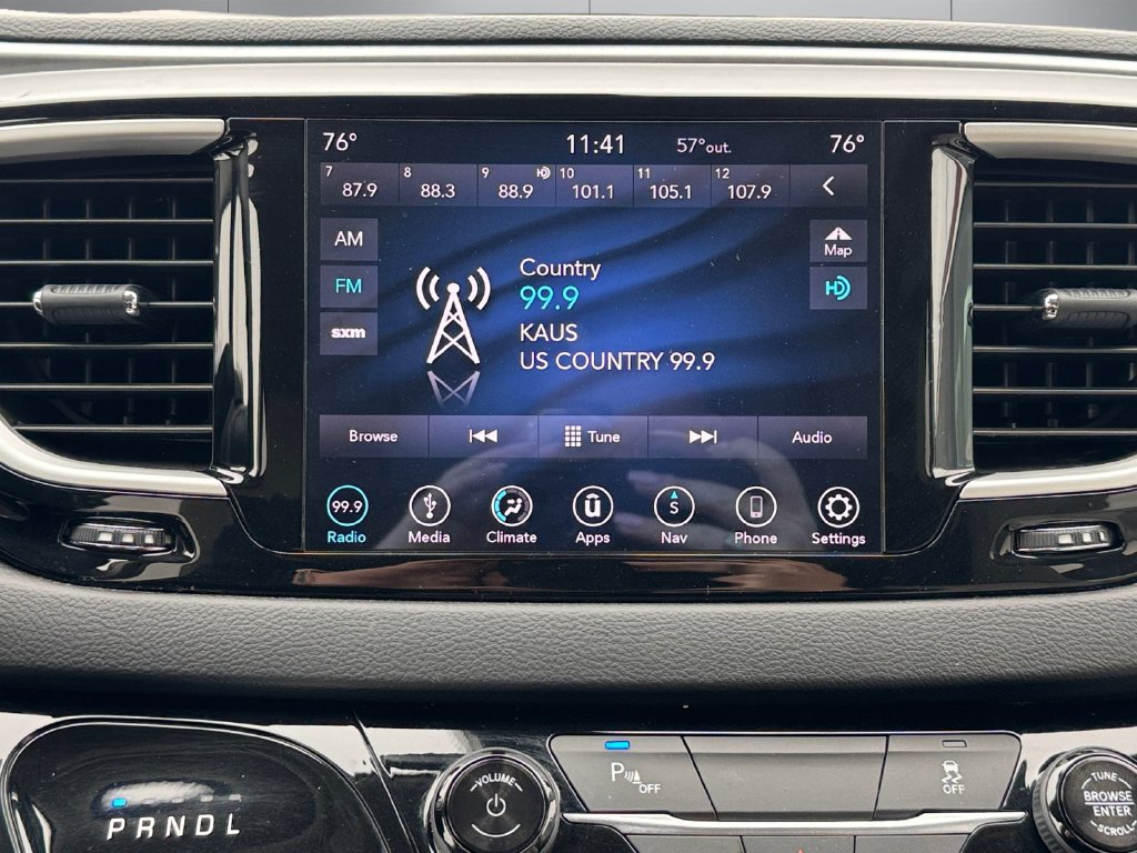Used 2019 Chrysler Pacifica Touring Plus FWD image 21