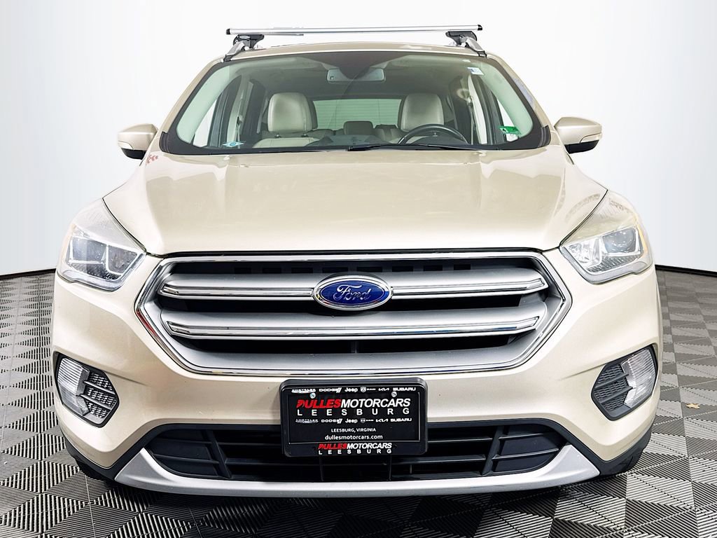 Used 2017 Ford Escape Titanium image 2