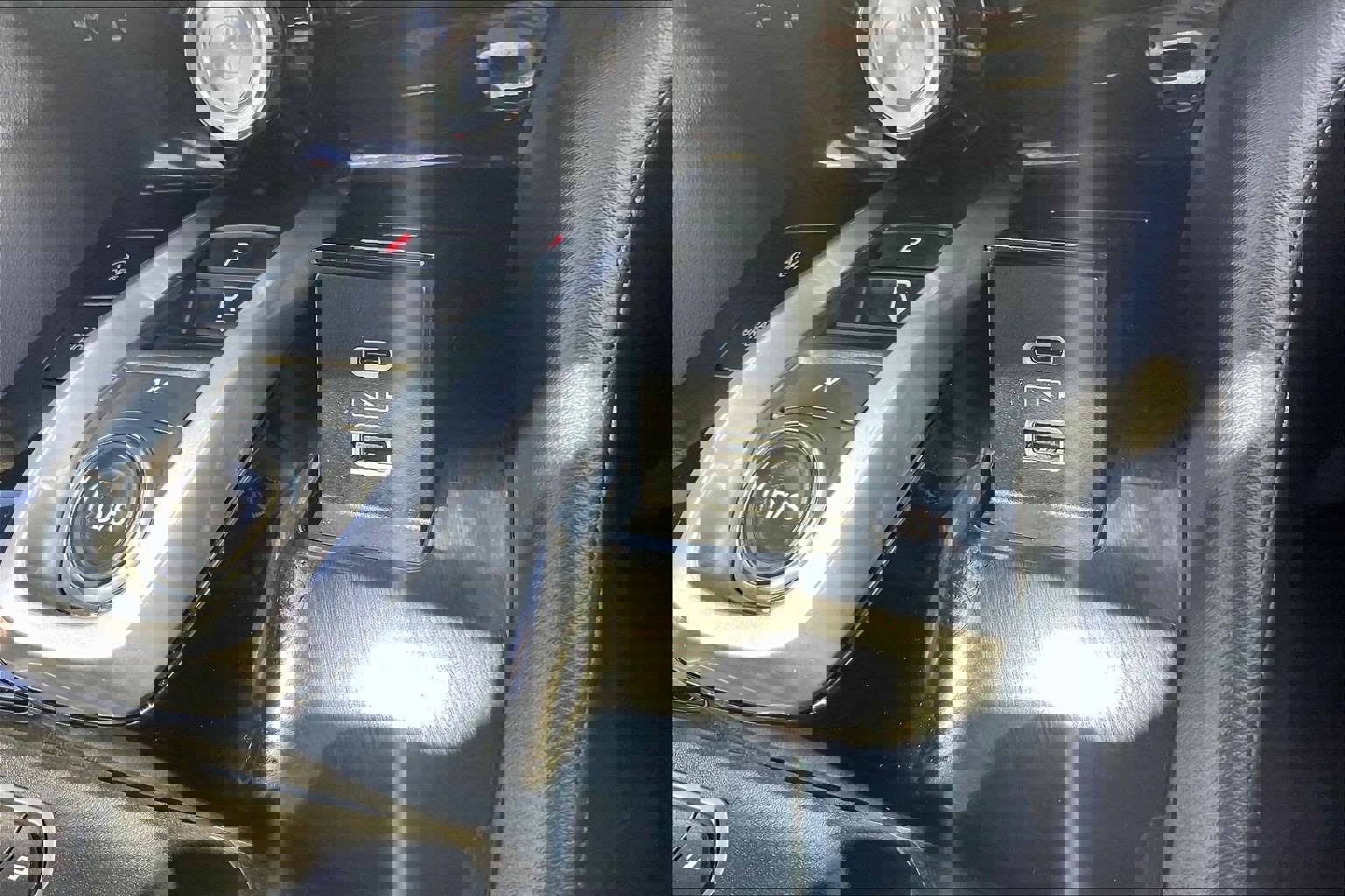 Used 2023 Acura MDX SH-AWD w/ Technology Package image 40