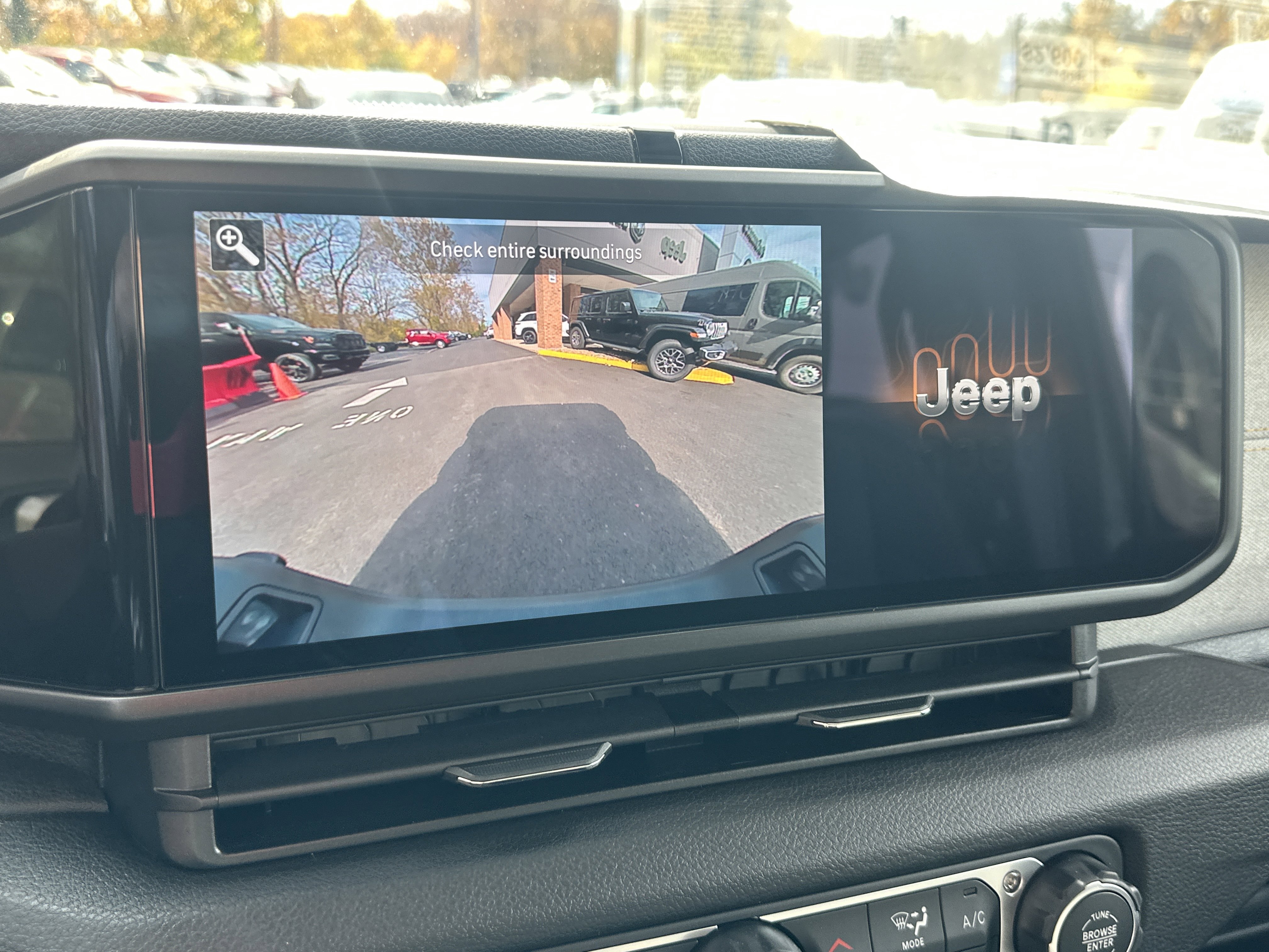 New 2026 Jeep Gladiator Willys image 7