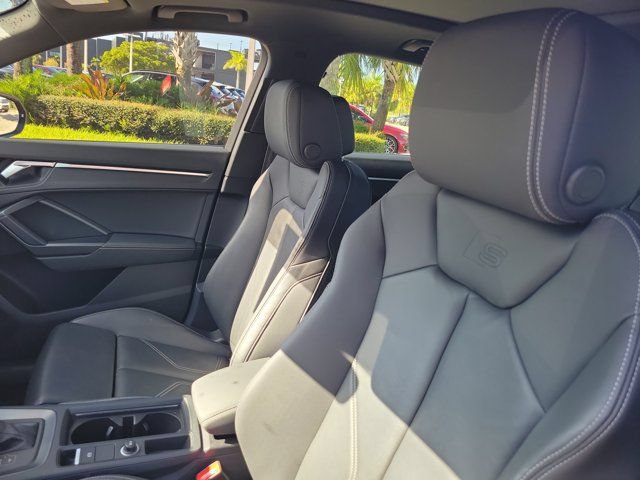 Certified 2024 Audi Q3 2.0T Premium w/ Convenience Package AWD/4WD image 16