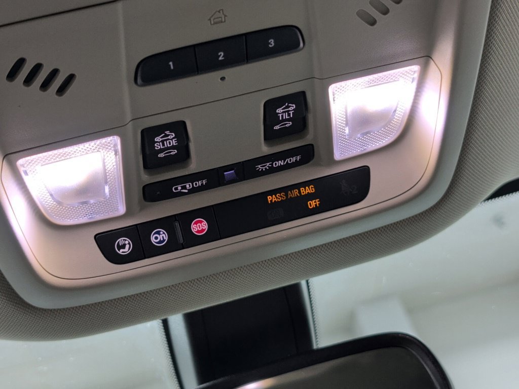 Used 2019 Buick Enclave Essence FWD image 24