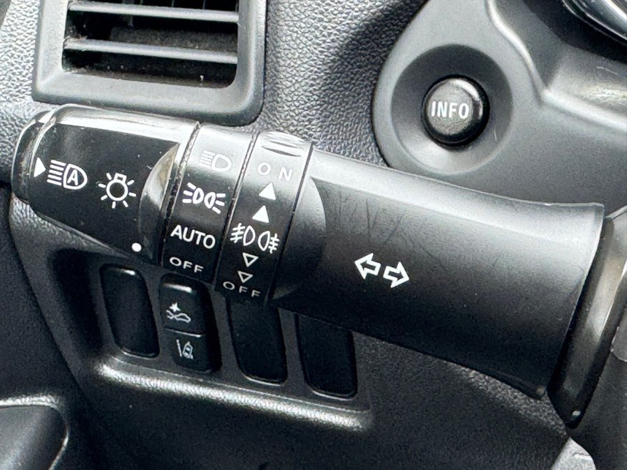 Used 2024 Mitsubishi Outlander Sport SE AWD/4WD image 17