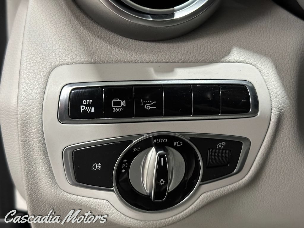 Used 2017 Mercedes-Benz C 300 4MATIC Coupe image 33