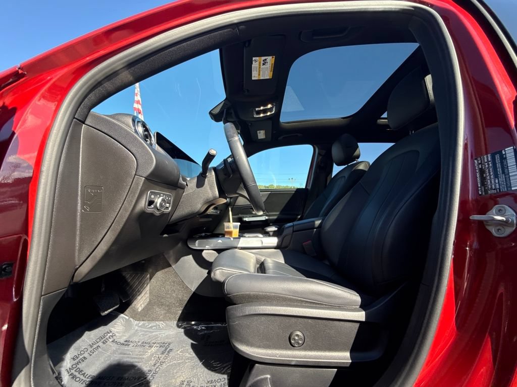 Used 2021 Mercedes-Benz GLB 250 4MATIC image 20