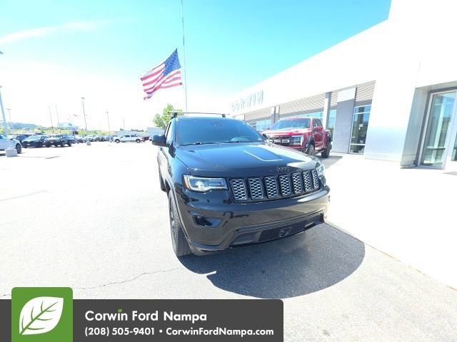 Used 2021 Jeep Grand Cherokee Laredo X AWD/4WD image 2