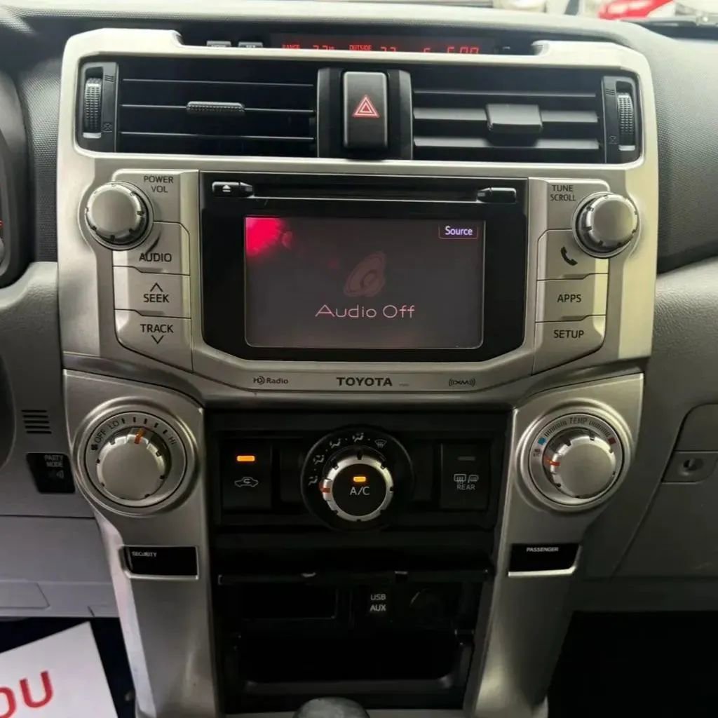 Used 2013 Toyota 4Runner SR5 w/ Convenience Pkg AWD/4WD image 12