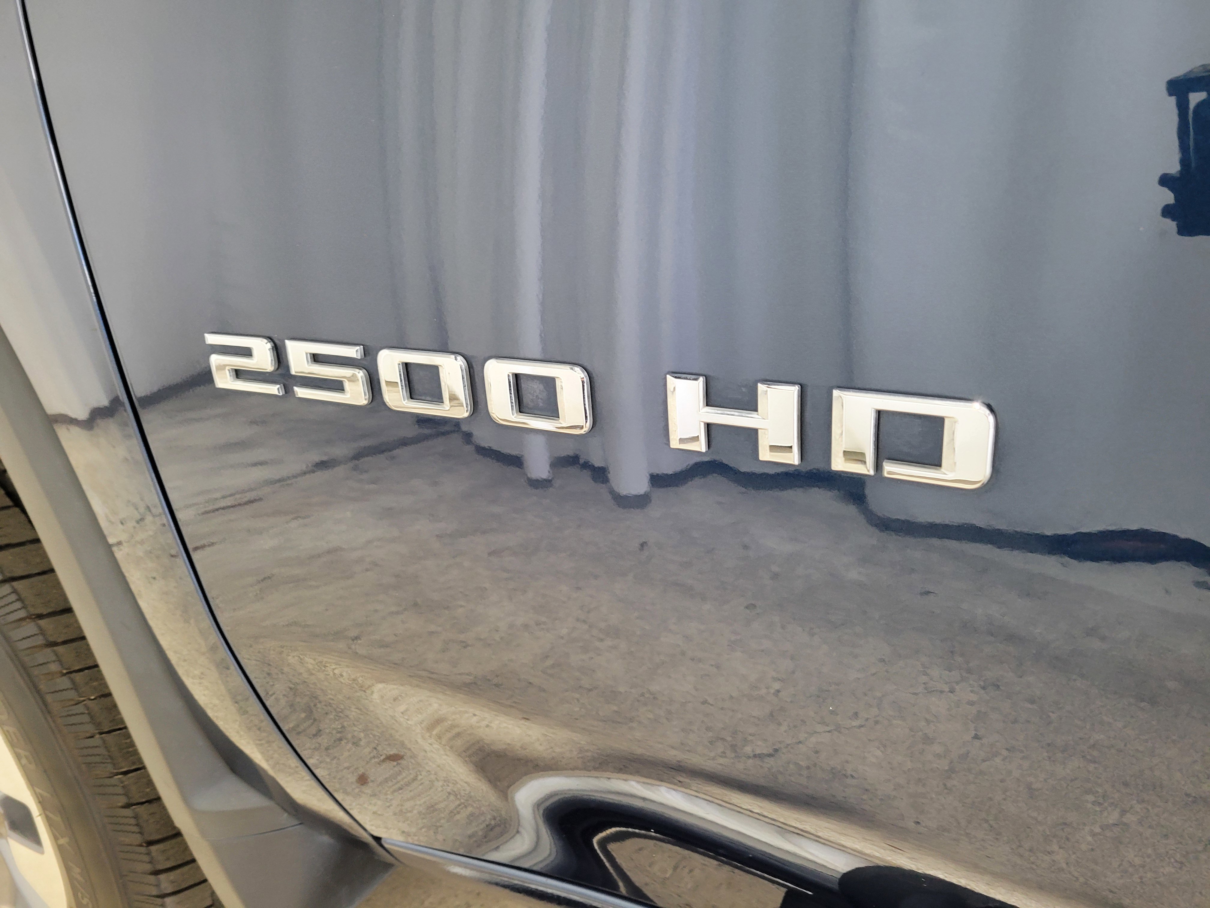 Used 2021 Chevrolet Silverado 2500 Custom w/ Custom Value Package image 16