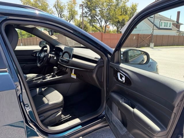 New 2026 Jeep Compass Latitude AWD/4WD image 25