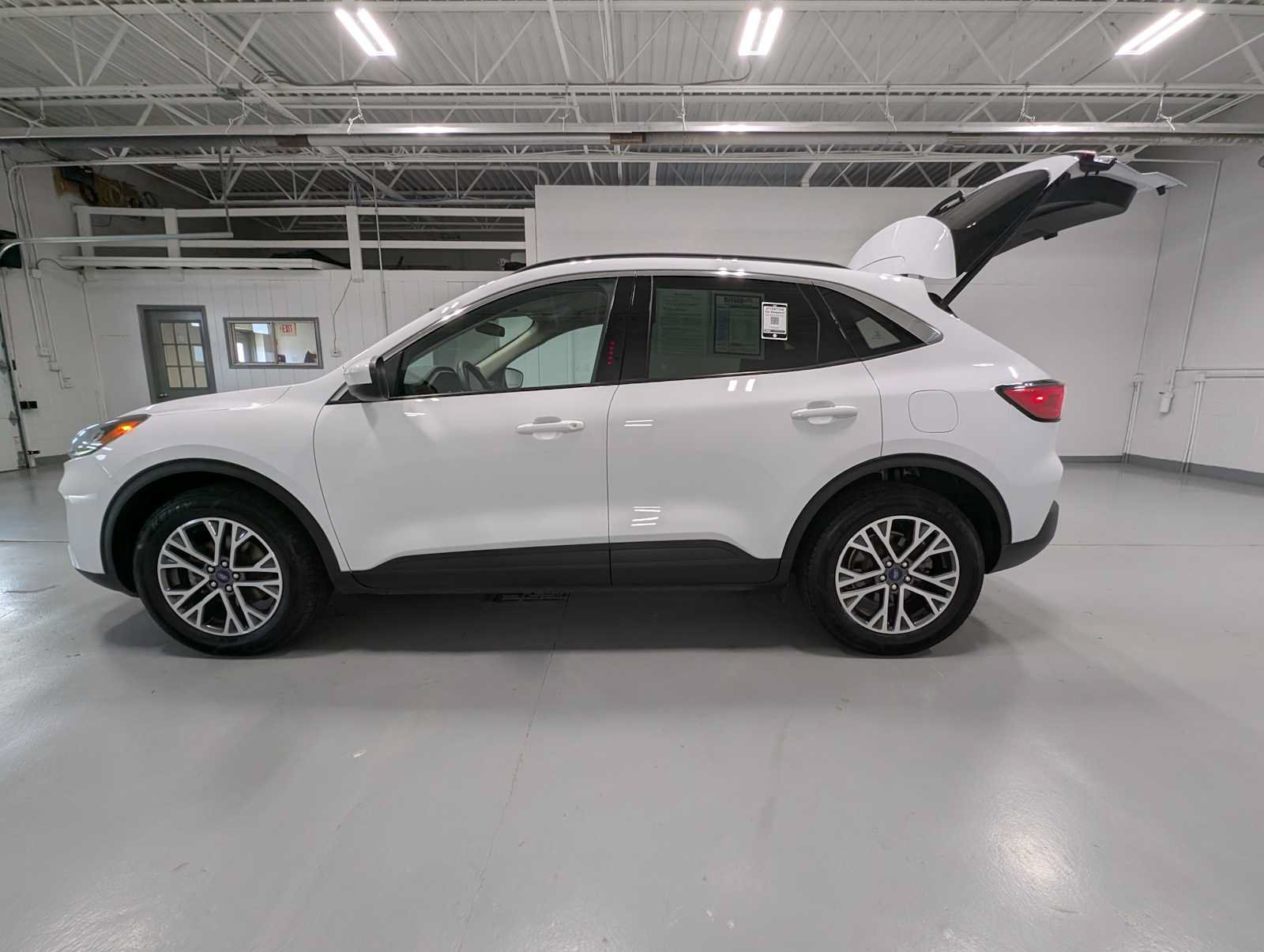 Used 2020 Ford Escape SEL AWD/4WD image 12