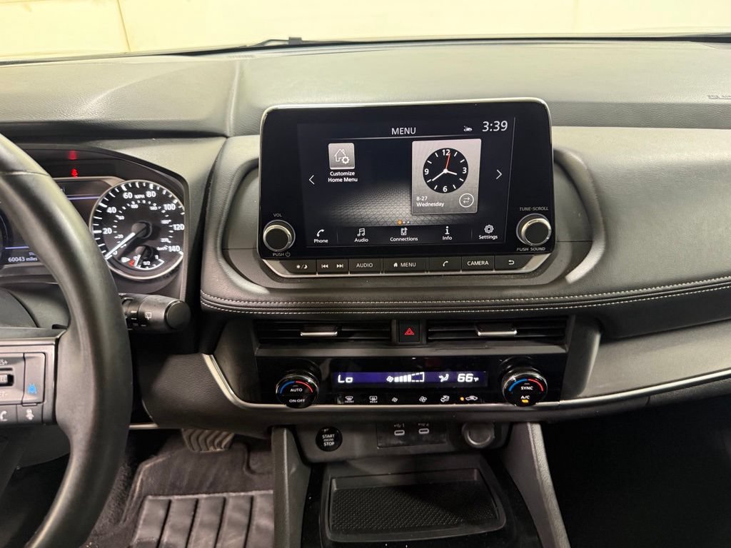 Used 2025 Nissan Rogue SV FWD image 15