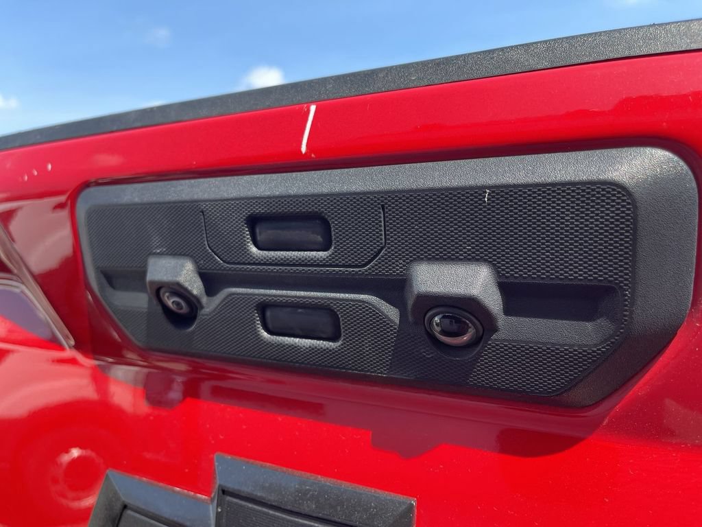 Used 2025 Chevrolet Silverado 2500 Custom w/ Custom Value Package AWD/4WD image 11
