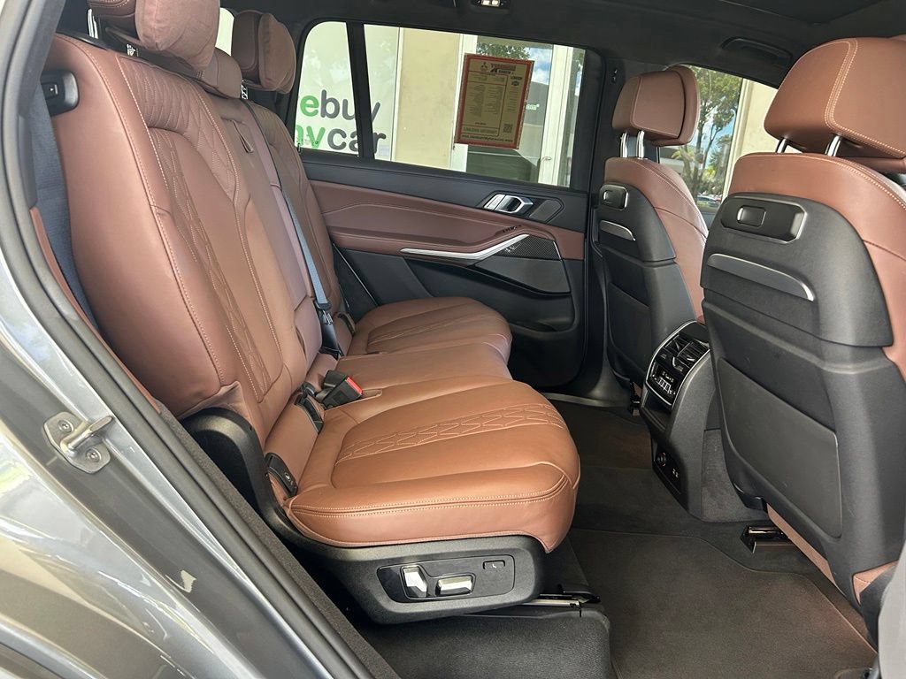 Used 2026 BMW X7 M60i AWD/4WD image 30