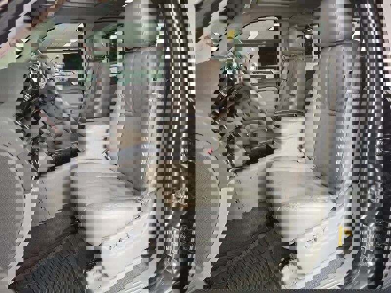 Used 2012 GMC Yukon XL SLT RWD image 9