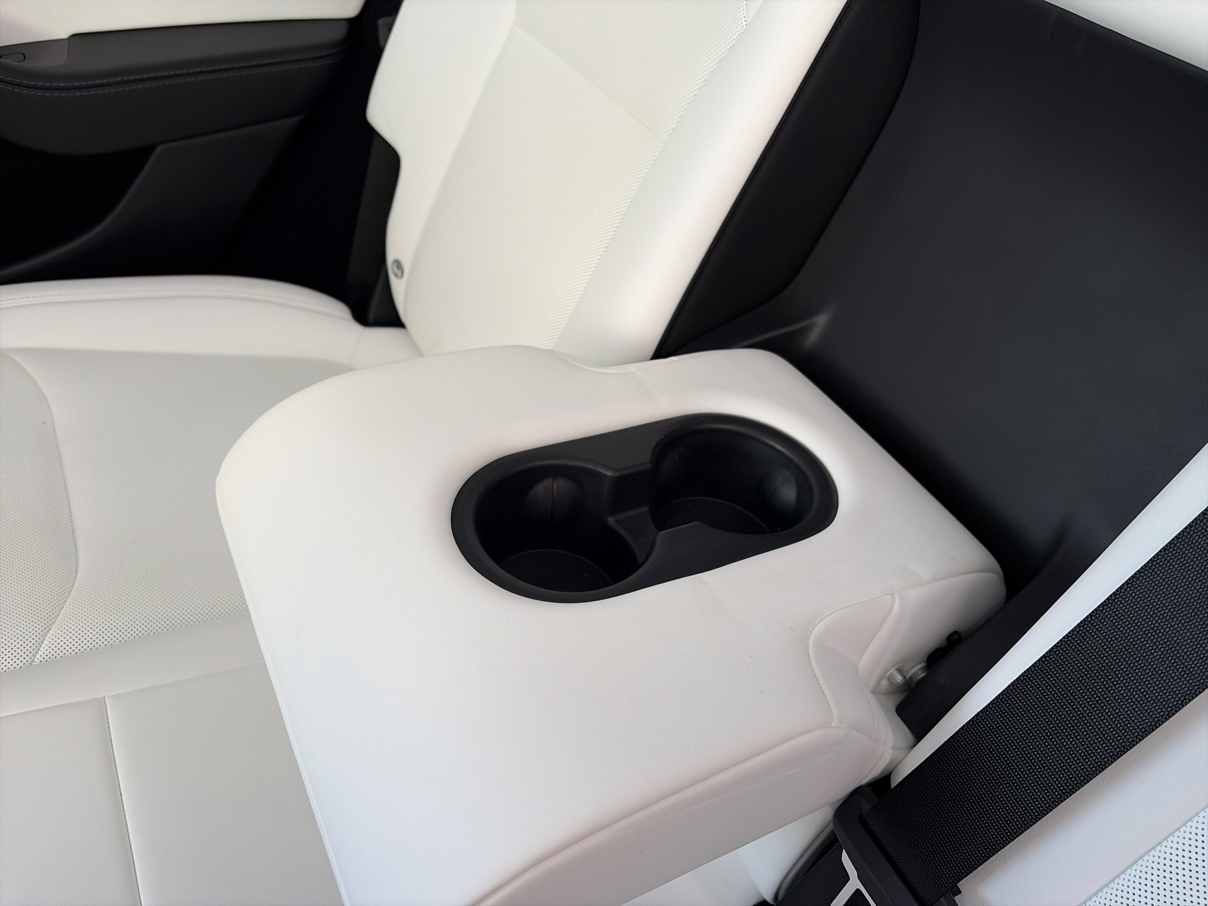 Used 2026 Tesla Model Y image 23