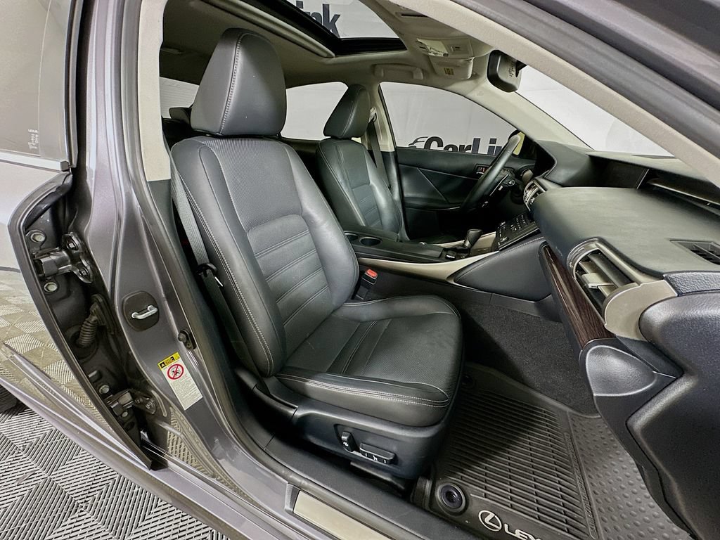 Used 2015 Lexus IS 250 RWD image 35