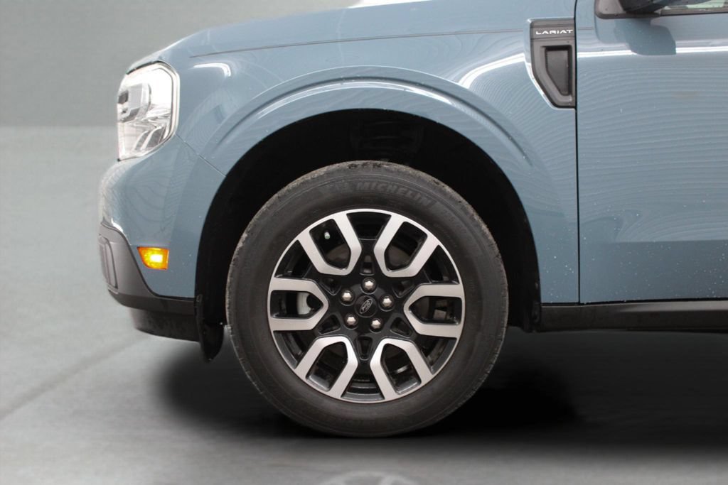 Used 2022 Ford Maverick Lariat FWD image 6