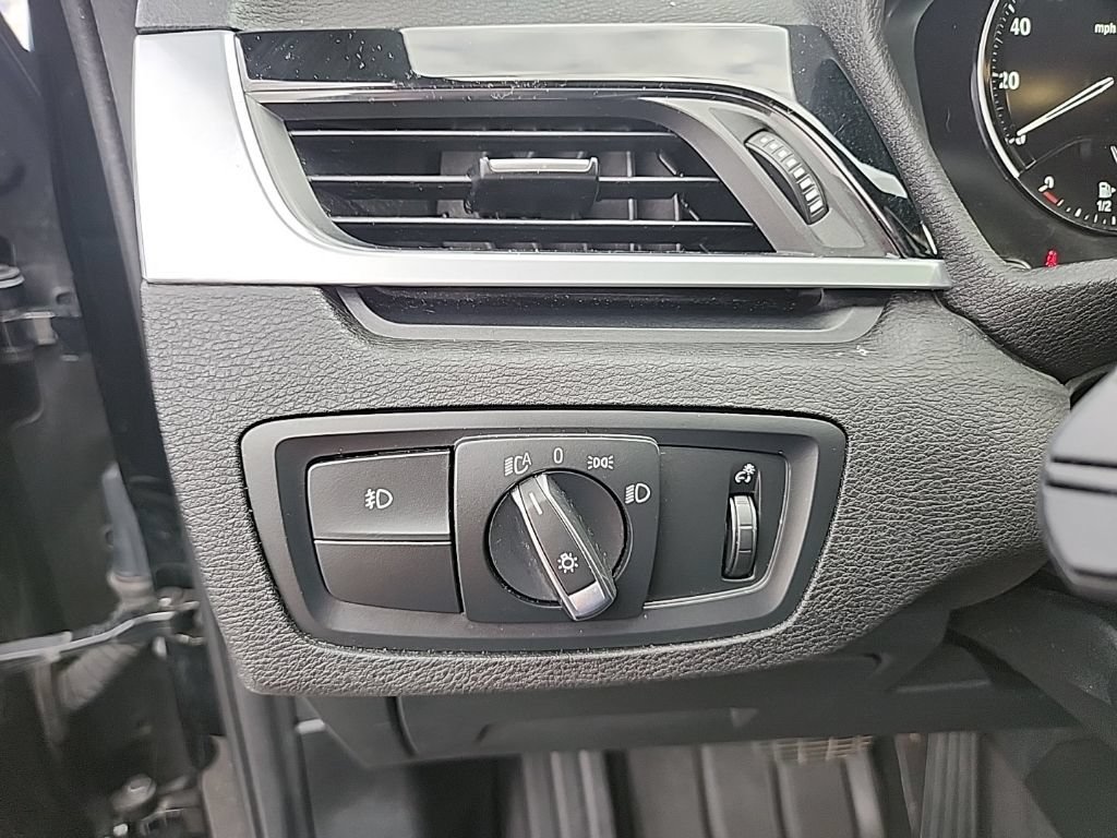Used 2019 BMW X1 xDrive28i w/ Convenience Package AWD/4WD image 29