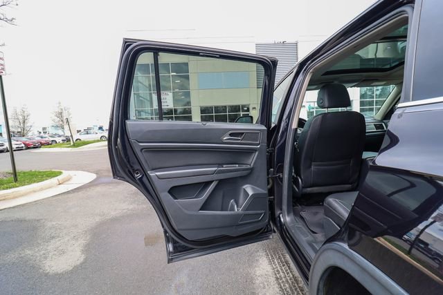 Used 2018 Volkswagen Atlas SEL w/ R-Line Package image 38