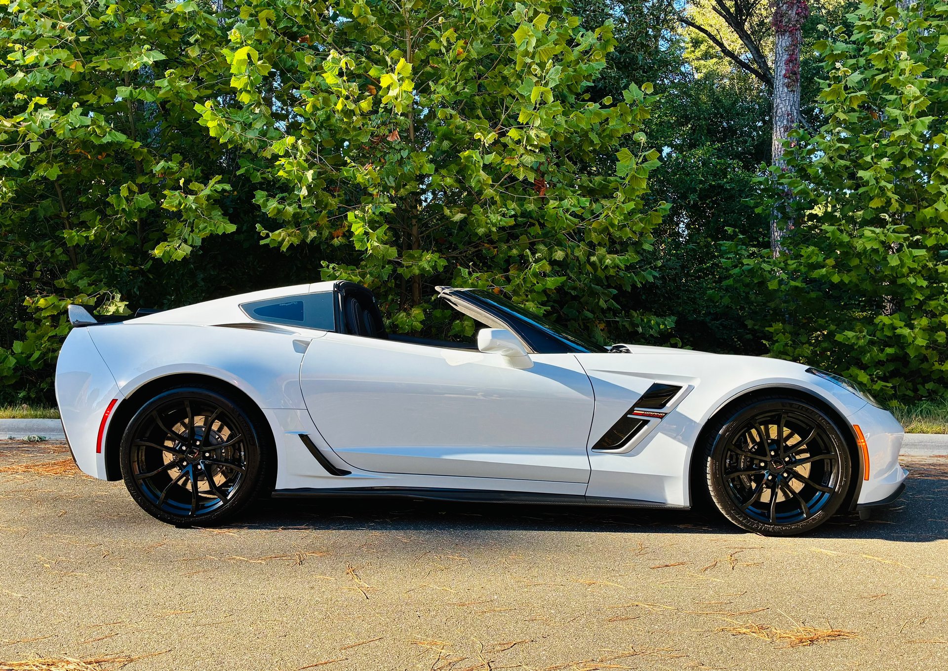 Used 2019 Chevrolet Corvette Grand Sport RWD image 6