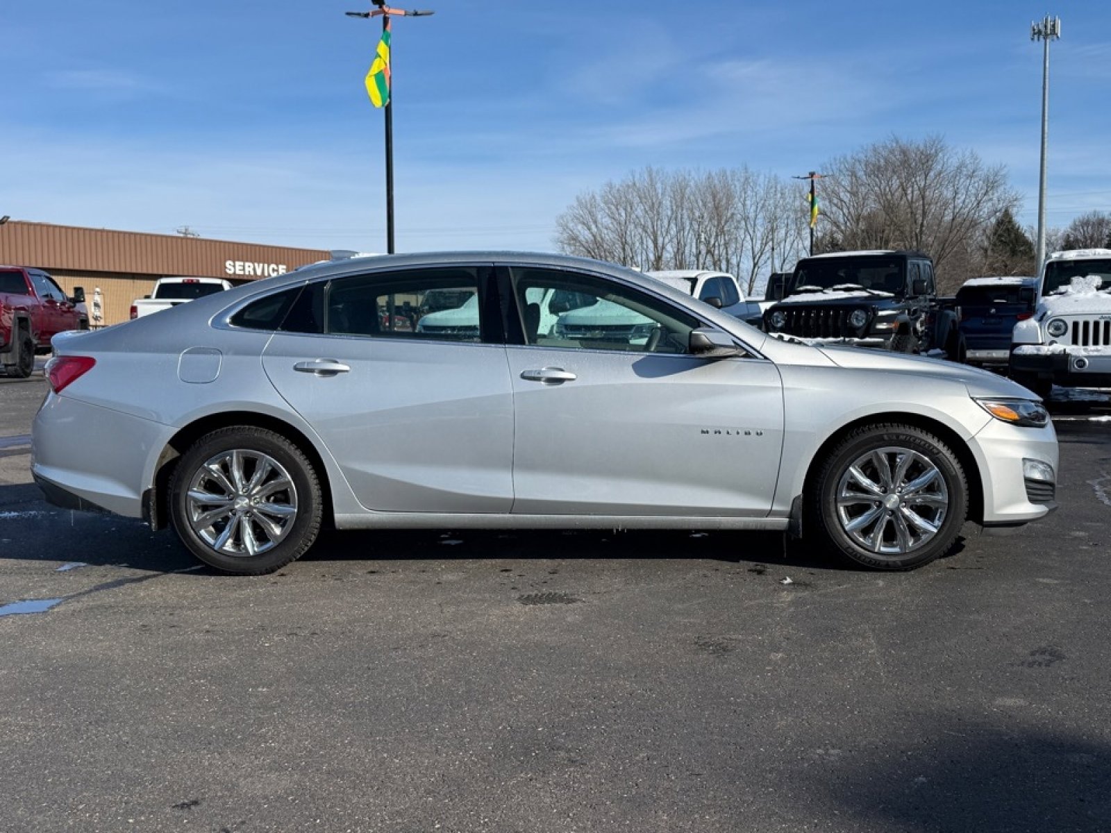 Used 2020 Chevrolet Malibu LT image 9