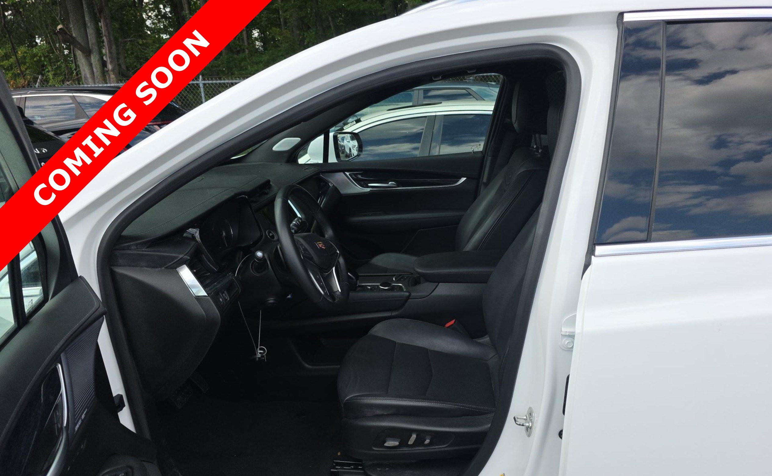 Used 2025 Cadillac XT5 Premium Luxury FWD image 6