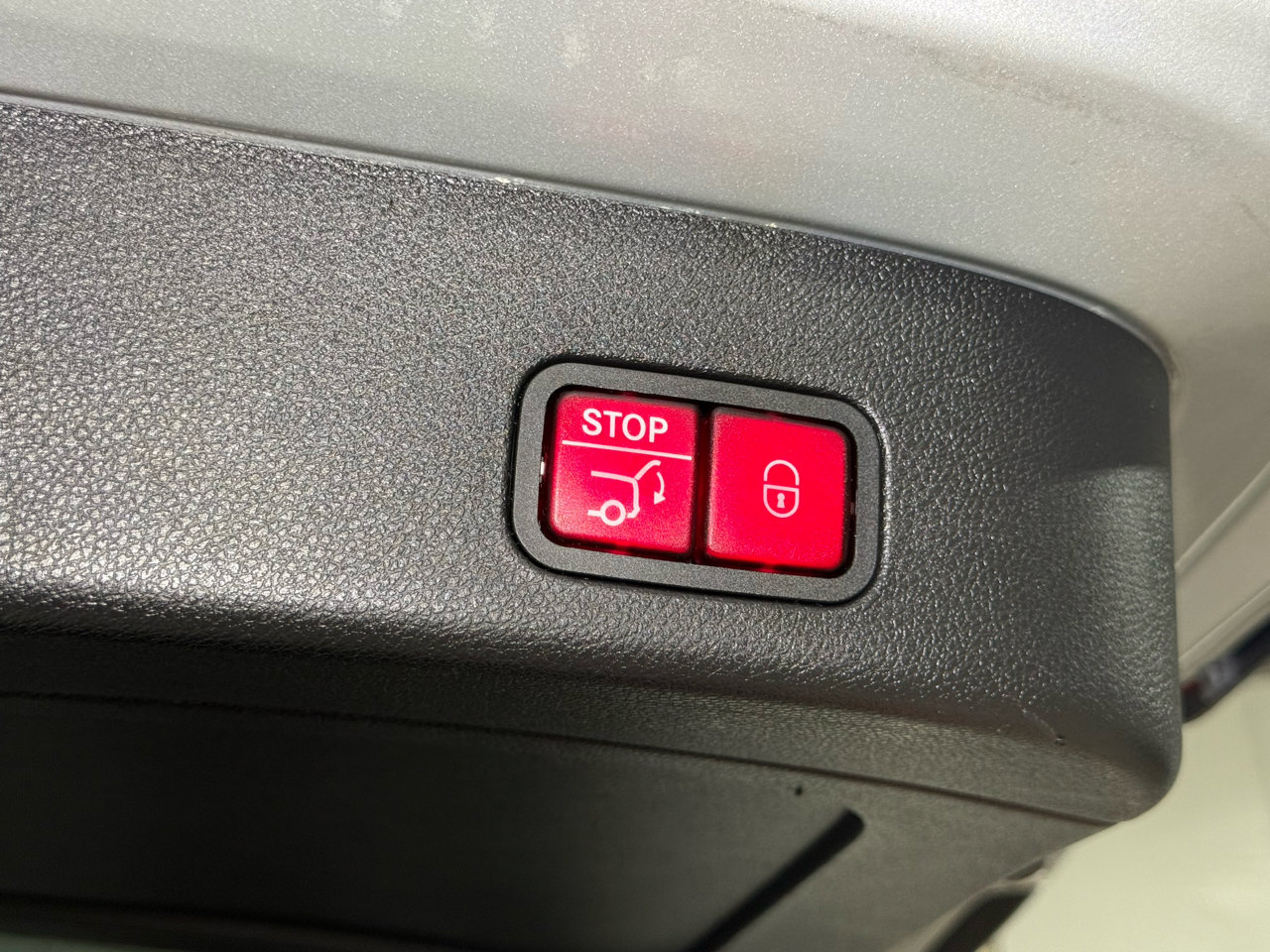 Used 2019 Mercedes-Benz GLS 450 4MATIC w/ Premium 1 Package image 44