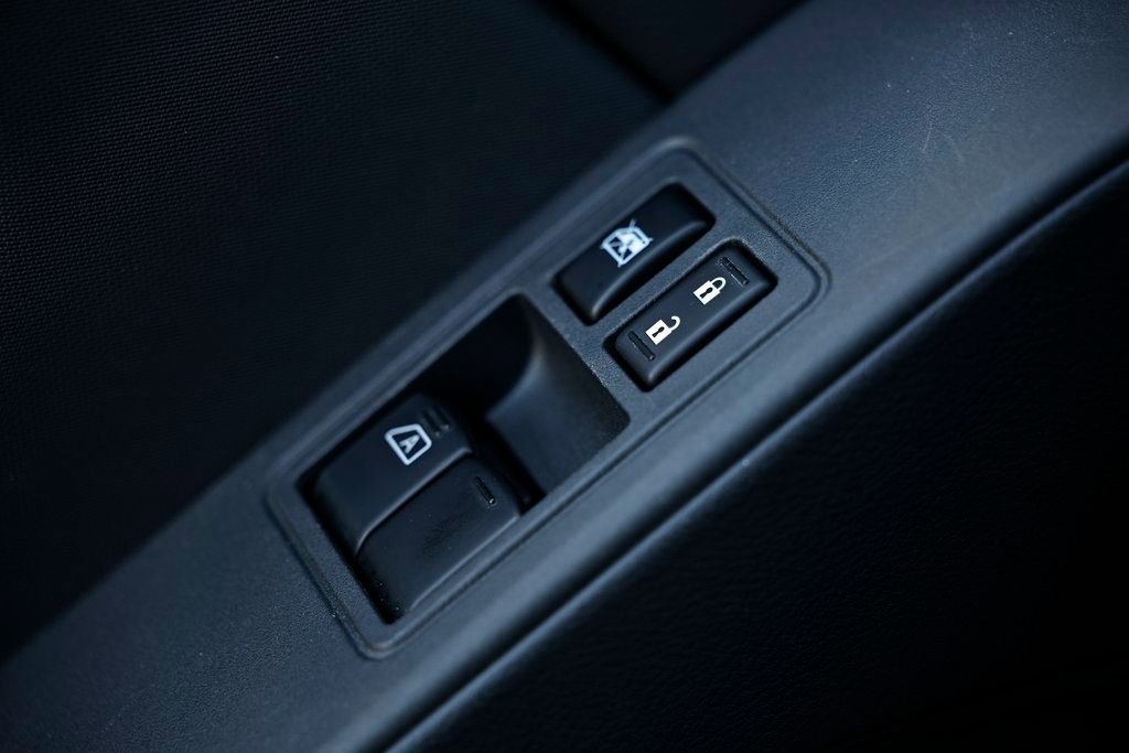 Used 2023 Nissan Frontier S w/ Technology Package image 17