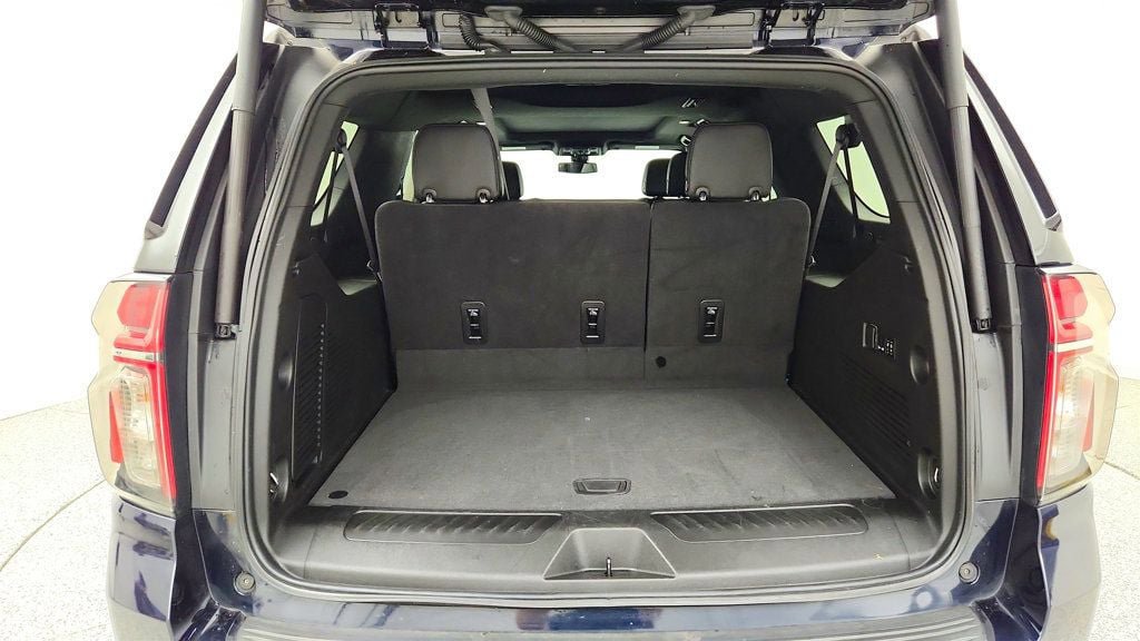Used 2022 Chevrolet Suburban LT w/ LT Signature Plus Package AWD/4WD image 22