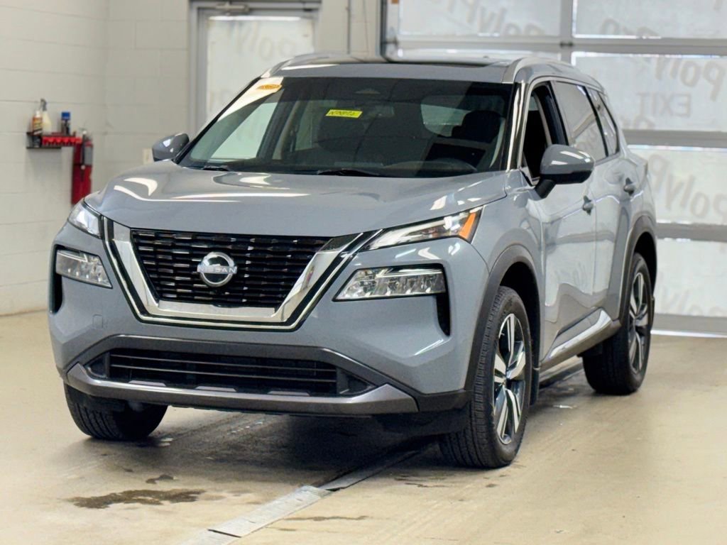 Used 2023 Nissan Rogue SL AWD/4WD image 3