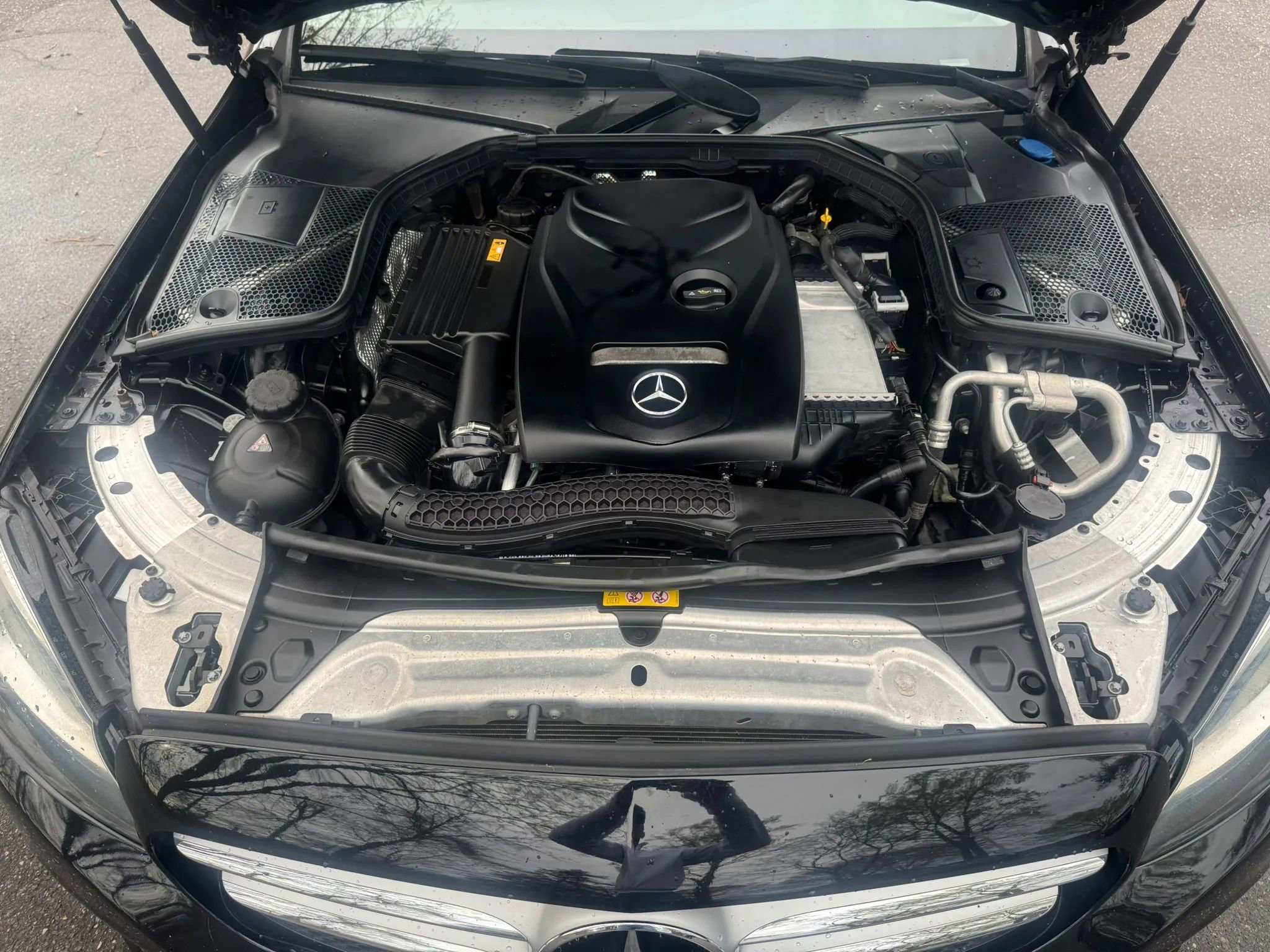 Used 2017 Mercedes-Benz C 300 Sedan image 28