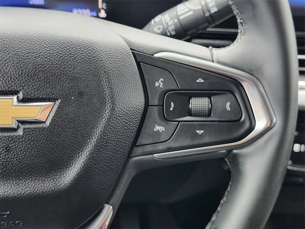 Used 2025 Chevrolet Trax LT w/ Sunroof Package image 28