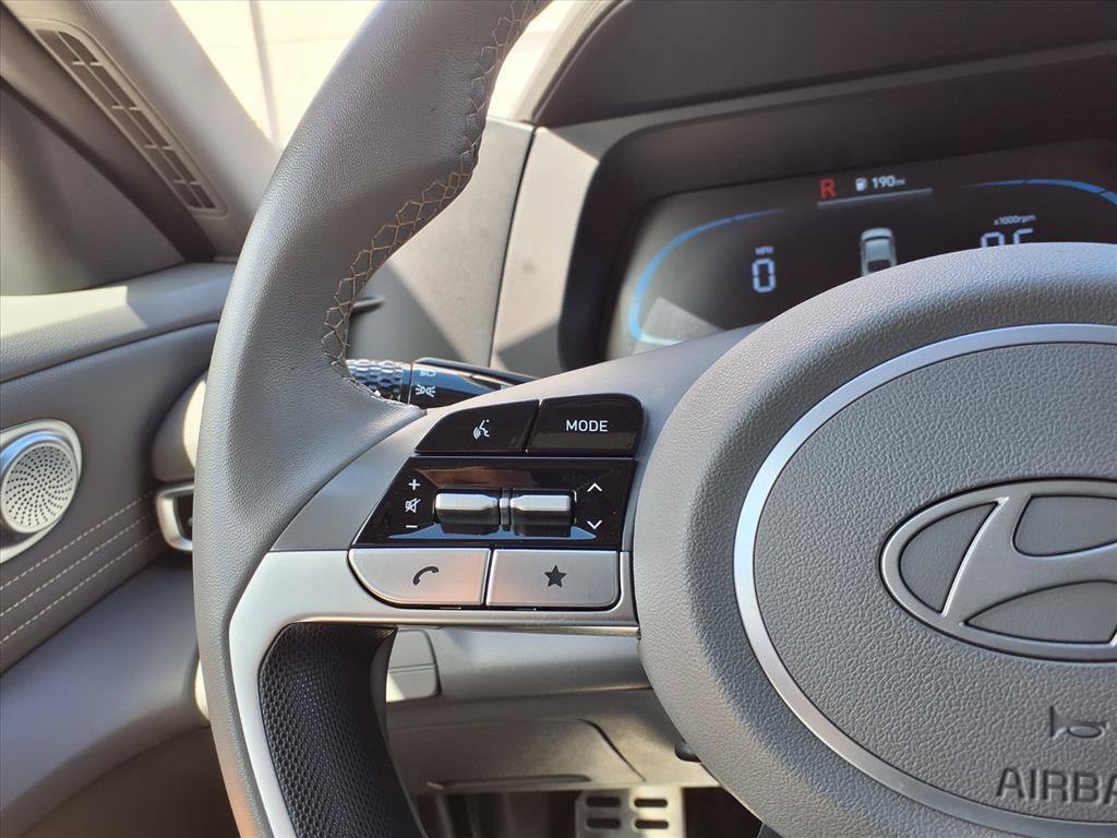Used 2026 Hyundai Elantra Sport FWD image 28