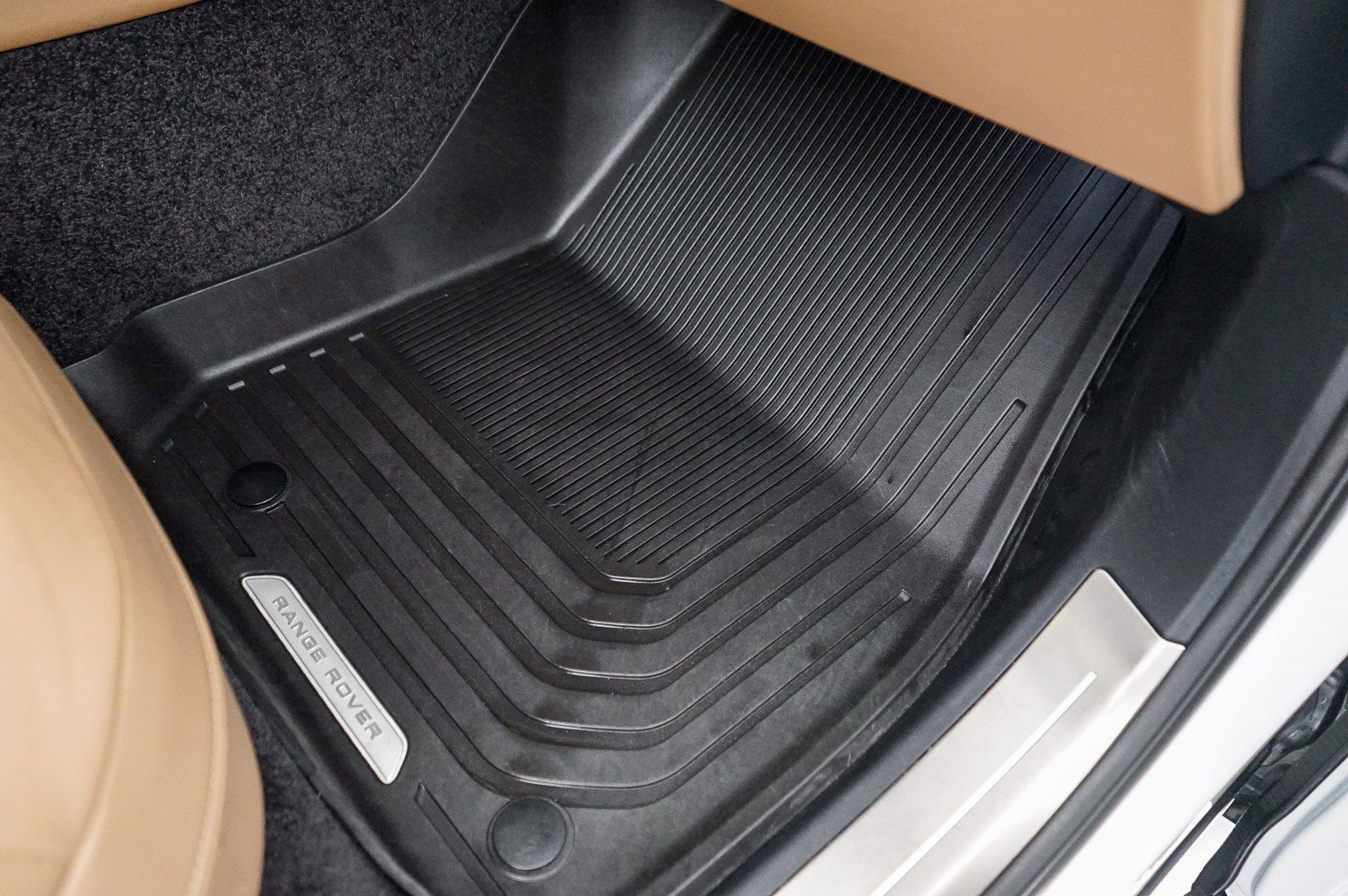 Used 2024 Land Rover Range Rover Long Wheelbase Autobiography AWD/4WD image 16