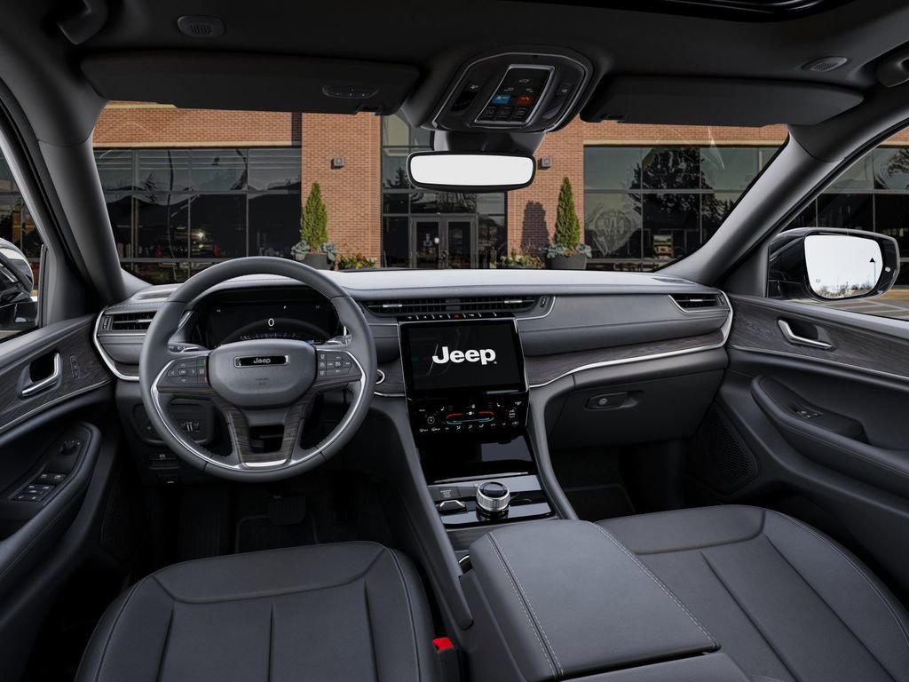 New 2025 Jeep Grand Cherokee Limited w/ Black Appearance Package image 14