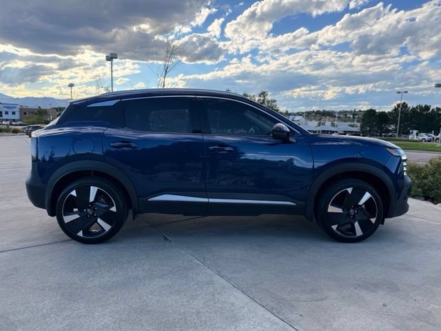 Used 2025 Nissan Kicks SR AWD/4WD image 11