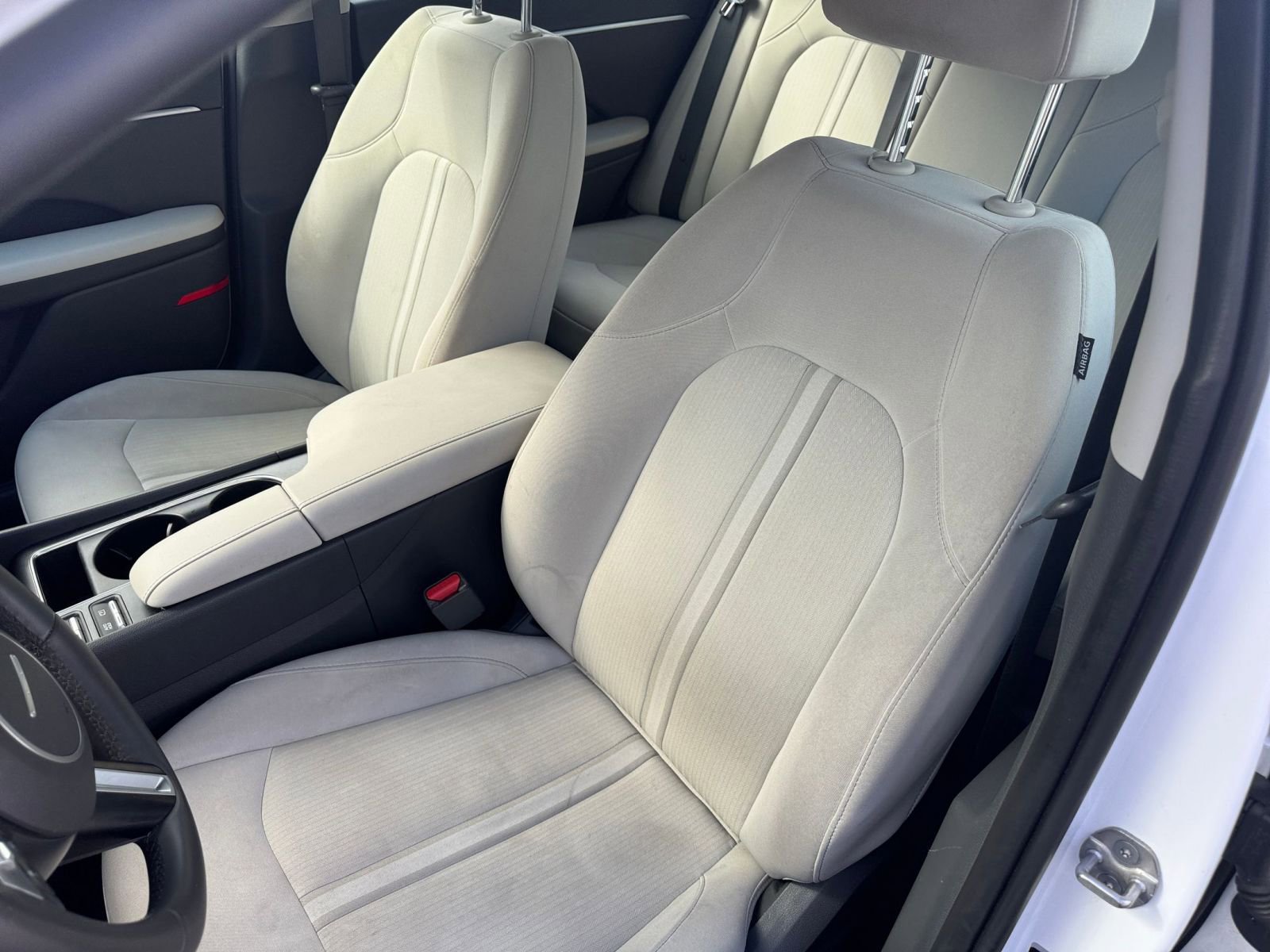 Used 2025 Hyundai Sonata SEL FWD image 35