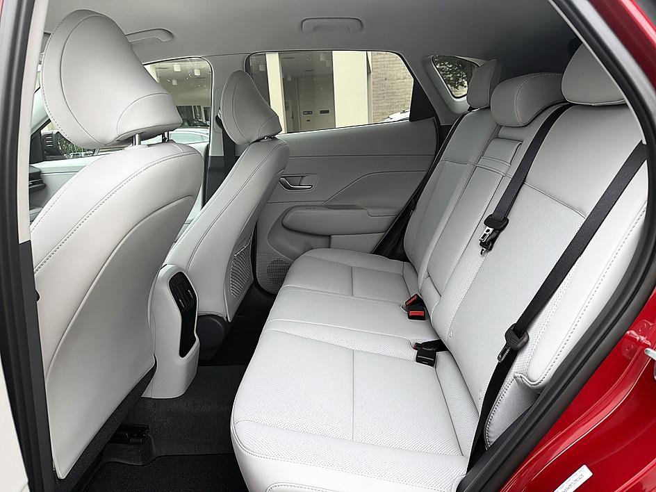 Used 2026 Hyundai Kona SEL Premium FWD image 12