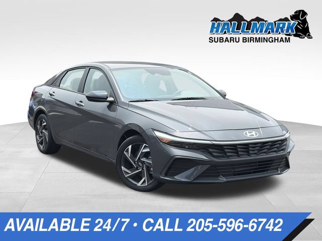 Used 2025 Hyundai Elantra Sport FWD image 1