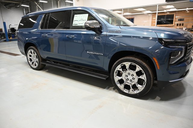New 2026 Chevrolet Suburban High Country w/ LPO, Chrome Package image 8