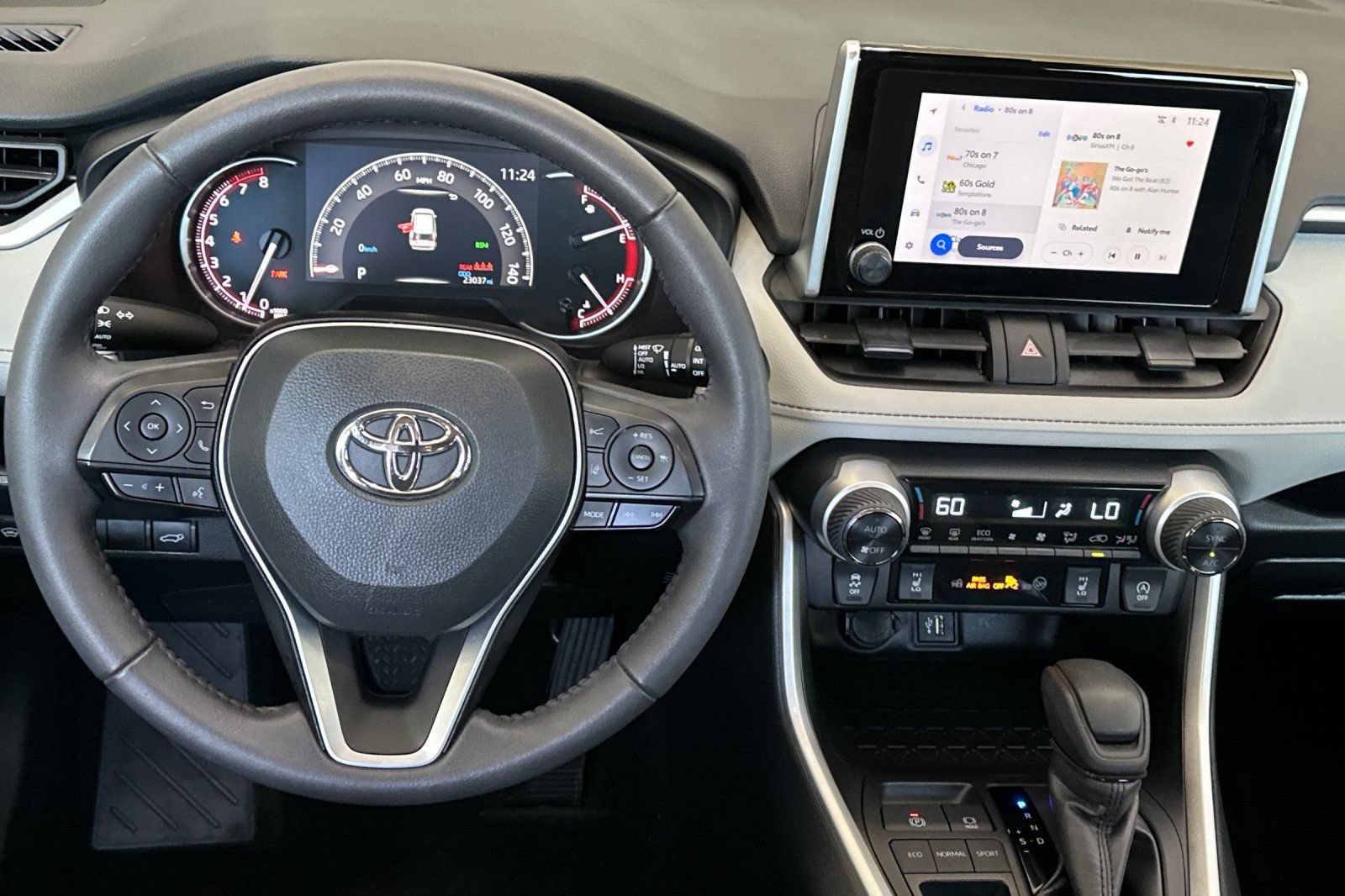 Used 2024 Toyota RAV4 XLE w/ Convenience Package FWD image 15