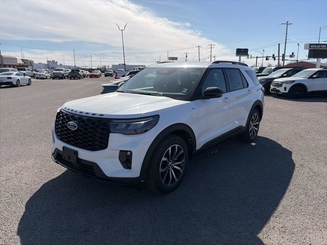 New 2026 Ford Explorer ST-Line image 2