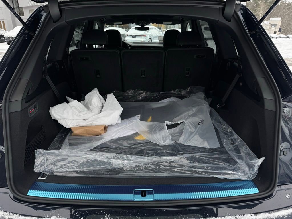 New 2026 Audi Q7 2.0T Premium image 13