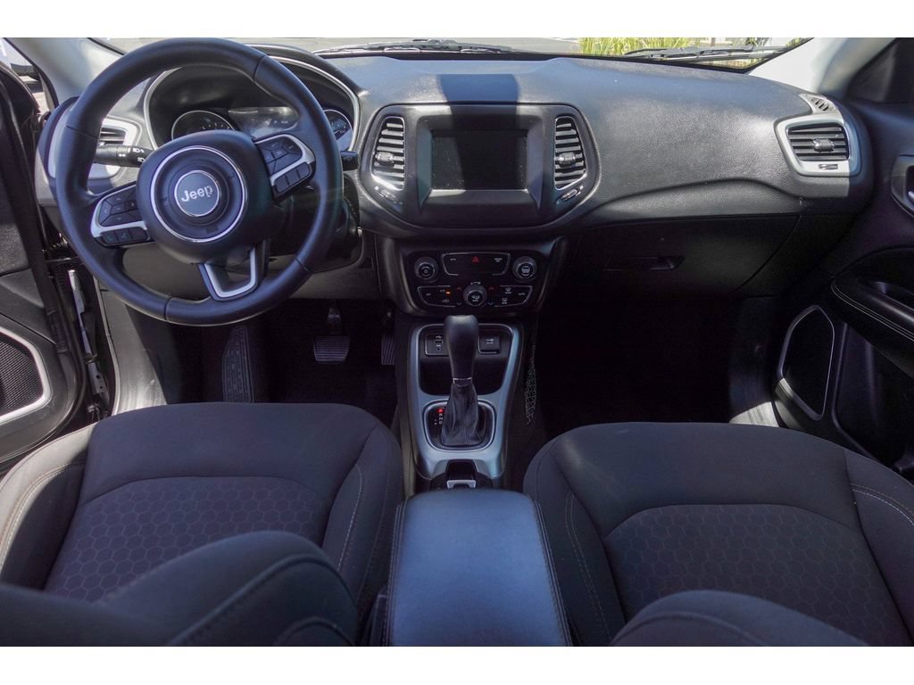 Used 2019 Jeep Compass Sport FWD image 28