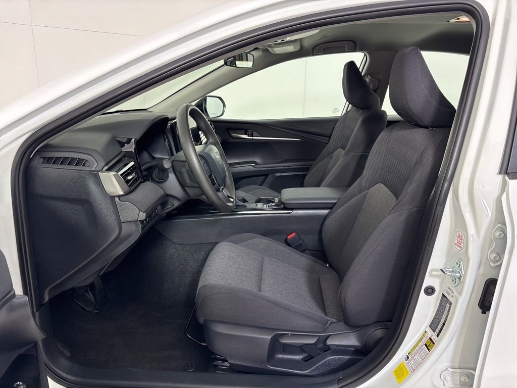 Used 2025 Toyota Camry LE image 14
