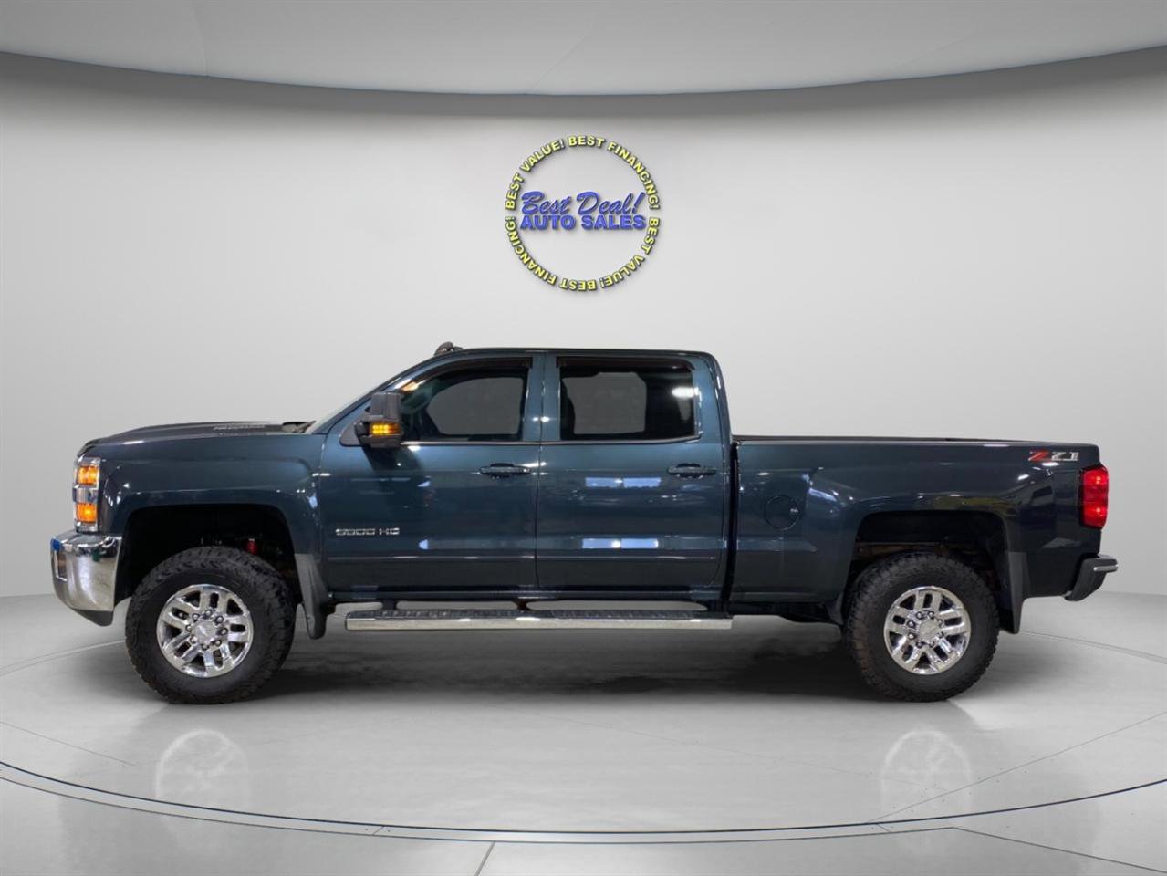 Used 2018 Chevrolet Silverado 3500 LT w/ LT Convenience Package AWD/4WD image 3